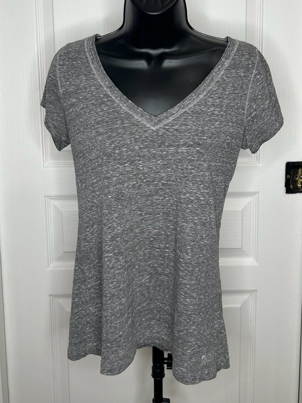 Abercrombie & Fitch grey tee shirt